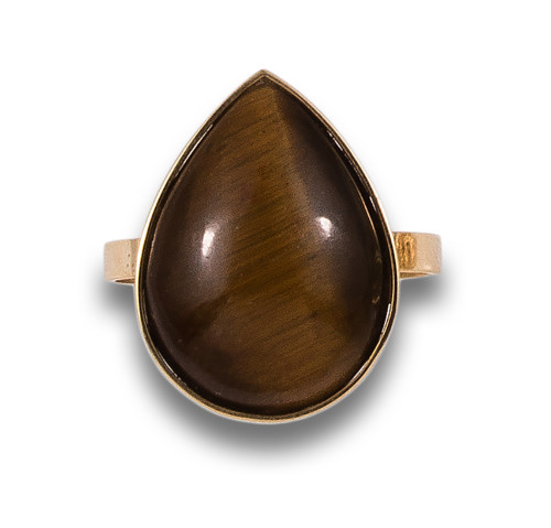 TIGER&#39;S EYE RING, IN YELLOW GOLD