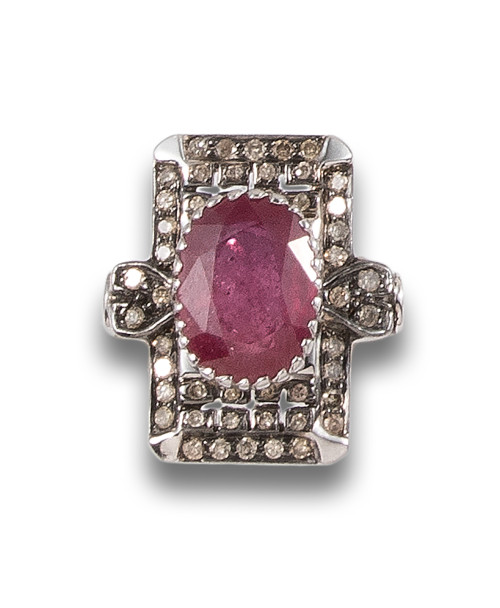 ANTIQUE STYLE DIAMONDS AND RUBY COCKTAIL RING IN WHITE GOLD