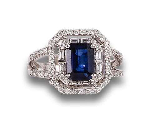 RING, ART DECO STYLE, SAPPHIRE AND DIAMONDS, IN WHITE GOLD