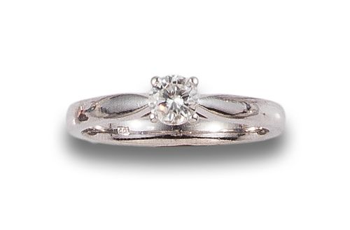 SOLITAIRE DIAMOND RING, IN WHITE GOLD