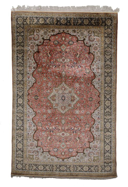 Persian hand-knotted wool rug, 20th century