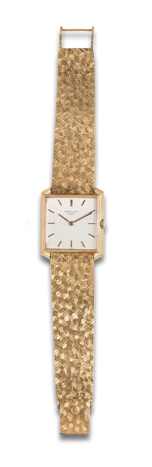 PATEK PHILIPPE WRISTWATCH IN YELLOW GOLD