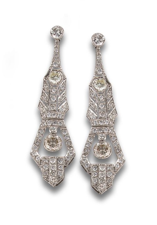 PENDIENTES LARGOS, ESTILO ART DÉCO, DE DIAMANTES, EN PLATIN