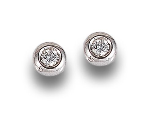 PENDIENTES DORMILONAS DE DIAMANTES, EN ORO BLANCO