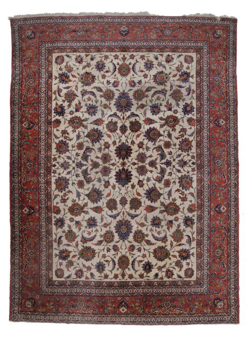 Persian hand-knotted wool rug, 20th century.