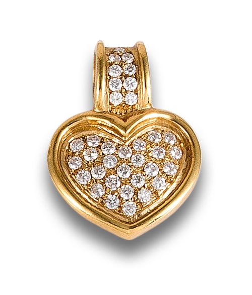 COLGANTE CORAZÓN DE DIAMANTES Y ORO AMARILLO