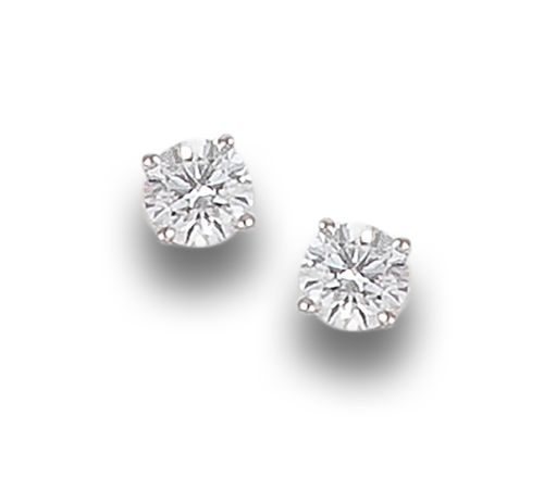 PENDIENTES DORMILONAS DE DIAMANTES, EN ORO BLANCO