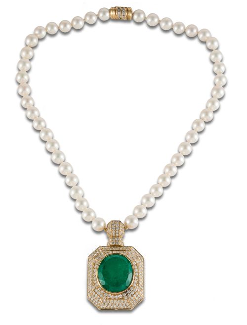 PEARL CHOKER WITH PENDENTIF IN GOLD, DIAMONDS AND EMERALD