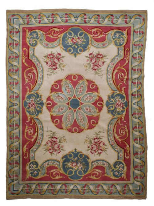 Elizabethan style hand-knotted wool rug, Real Fabrica de Ta