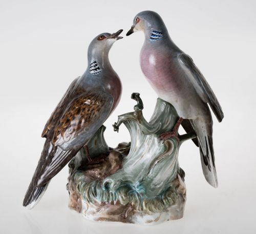 "Palomas" grupo de porcelana, manufactura Meissen, Alemana,