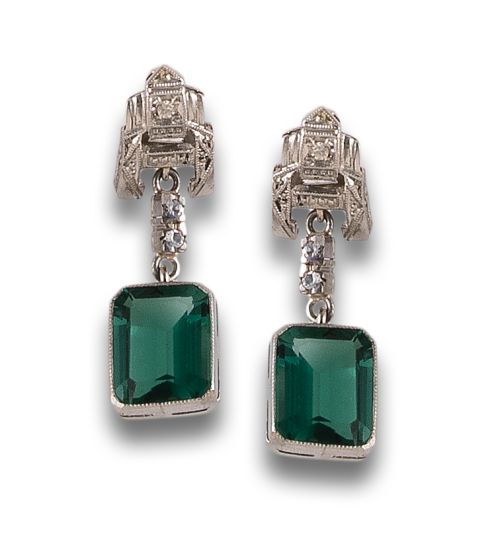 LONG ANTIQUE STYLE EARRINGS WITH SYNTHETIC TOURMALINES AND