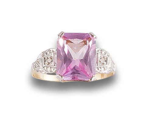 RING, ART DECO STYLE, WITH FRENCH ROSE AND DIAMONDS, IN YEL