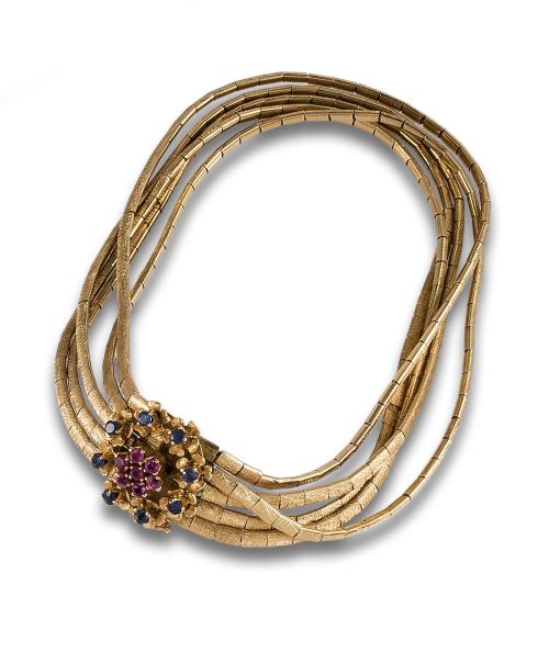 PULSERA DE ORO CON ROSETÓN DE ZAFIROS Y RUBÍES 