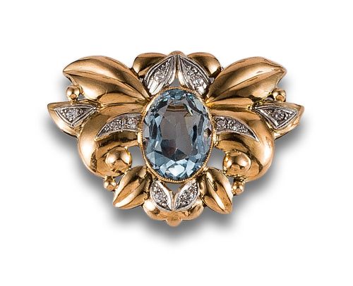 50&#39;S BROOCH IN GOLD AND PLATINUM WITH AQUAMARINE AND DIAMON