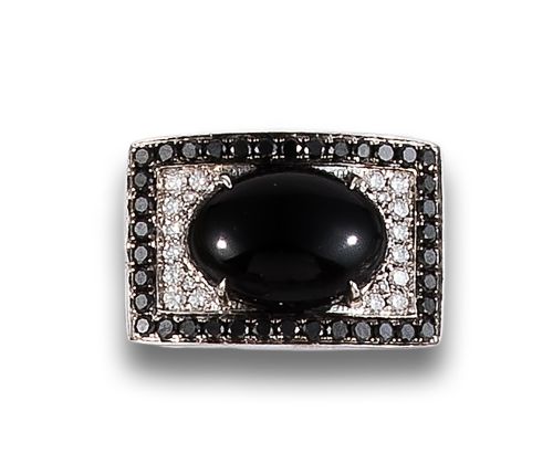 BOMBE DIAMOND RING, ONYX, IN WHITE GOLD