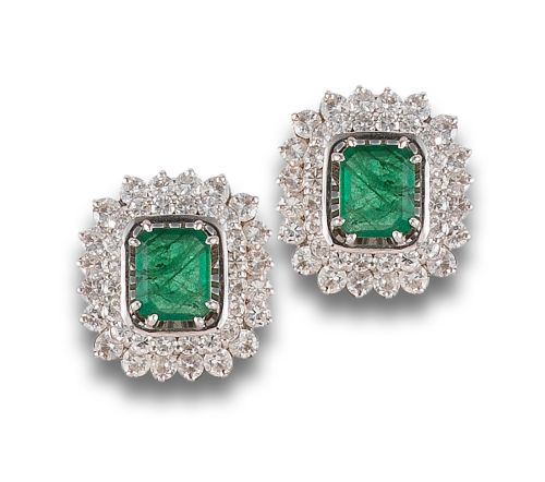 DOUBLE EMERALD AND DIAMONDS ROSETTE EARRINGS, IN WHITE GOLD