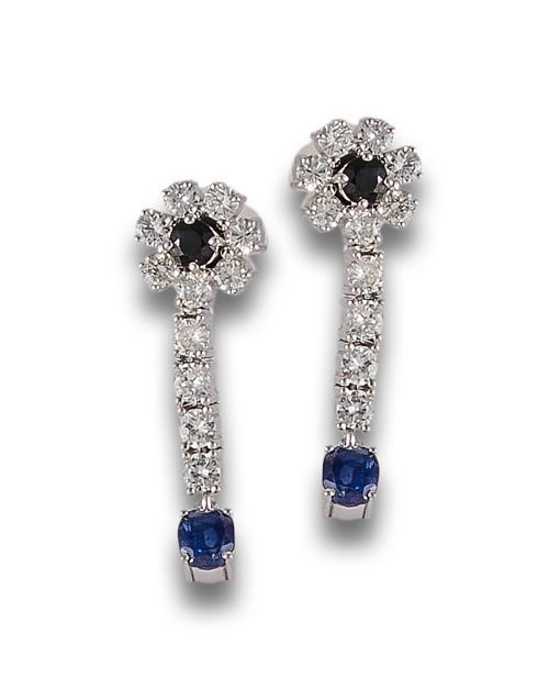 DEMSONABLE EARRINGS IN GOLD WITH DIAMONDS AND SAPPHIRES