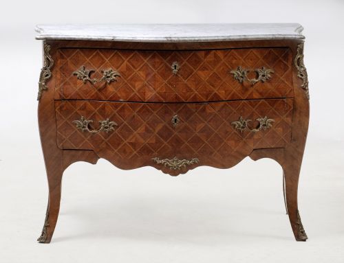 Louis XV style chest of drawers, France, 20th century