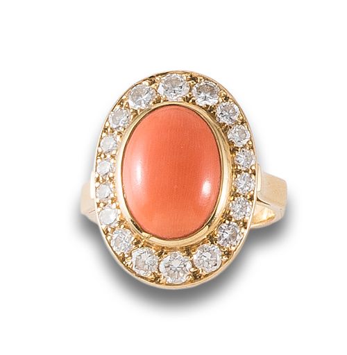 CORAL AND DIAMONDS ROSETTE RING, IN YELLOW GOLD