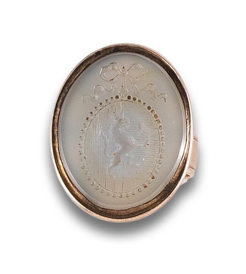 SEAL RING, 19TH CENTURY, IN AGATE AND YELLOW GOLD