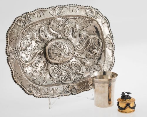 Oval silver platter with marks by Francisco Sanchez Tamaras