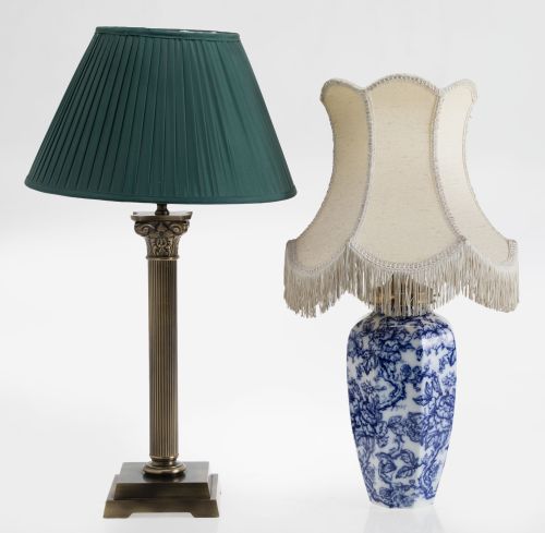 Table lamp from a faience vase, Keeling manufacture, Englan