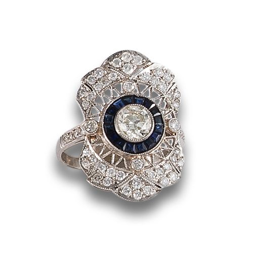 ART DECO STYLE RING IN PLATINUM WITH DIAMONDS AND SAPPHIRES