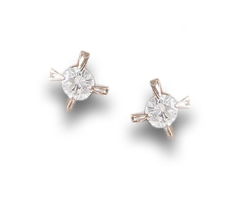 PENDIENTES DORMILOAS DE DIAMANTES, EN ORO BLANCO