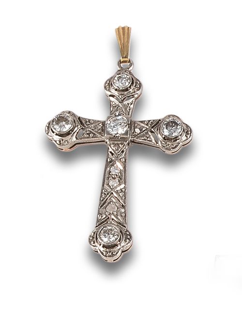 DIAMOND PENDANT CROSS IN GOLD AND PLATINUM