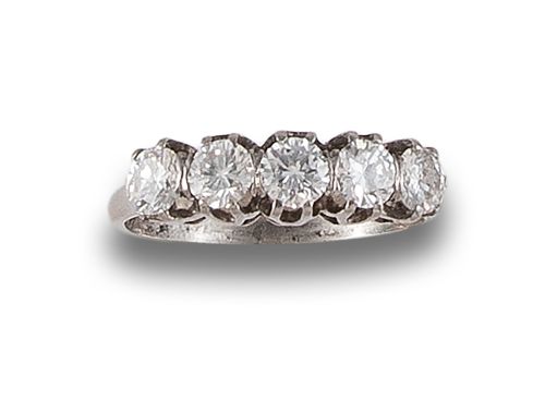 FIVE STONE DIAMOND RING, IN PLATINUM