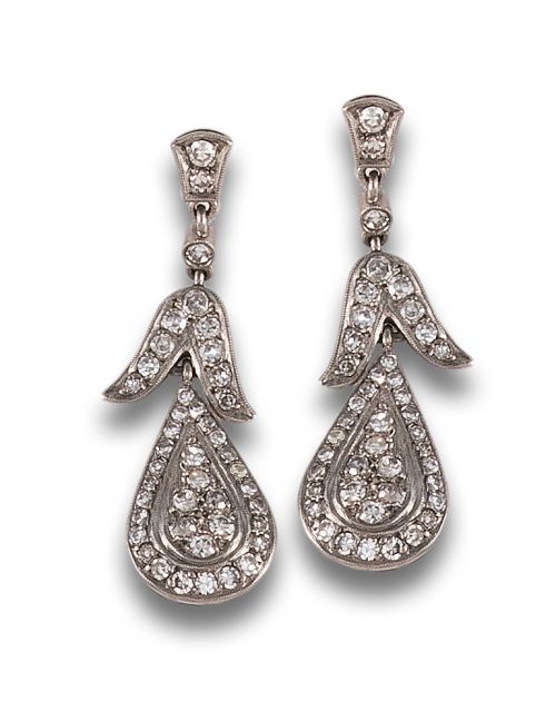 PENDIENTES LARGOS, ESTILO BELLE EPOQUE, DE DIAMANTYES, EN P