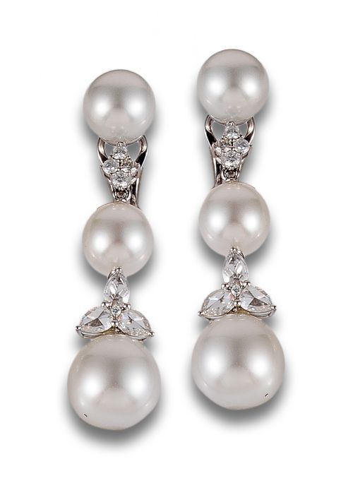 LONG PEARL, DIAMONDS AND WHITE GOLD EARRINGS