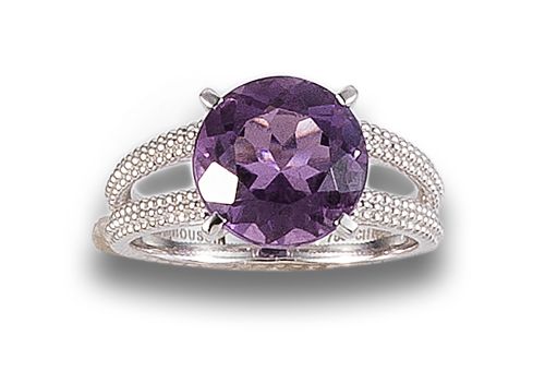 MAUBOUSSIN RING WITH DIAMONDS AND AMETHYST, IN WHITE GOLD