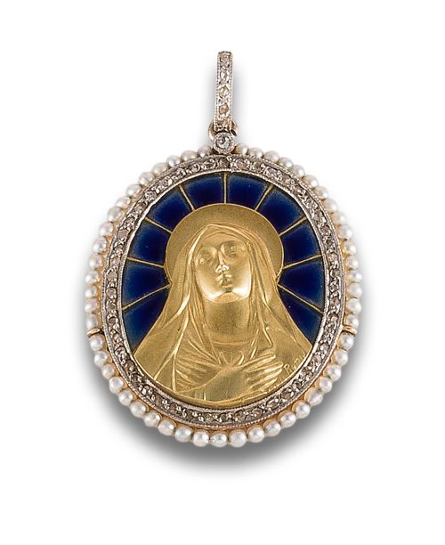 VIRGIN MARY MEDAL OF ENAMEL, DIAMONDS, PEARLS, GOLD AND PLA