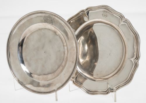 Spanish silver mitered plate Madrid Villa y Corte, Adradas,