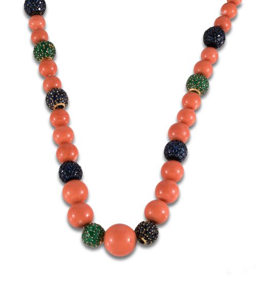 CORAL AND GOLD BEAD NECKLACE WITH SAPPHIRES AND EMERALDS