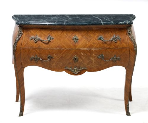 Louis XV style chest of drawers, Herraiz, Spain, size. 20th