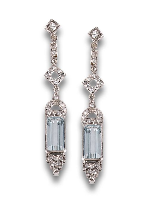 LONG ART DECO STYLE DIAMONDS AND AQUAMARINE EARRINGS IN PLA