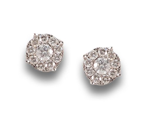 PENDIENTES ROSETAS DE DIAMANTES, EN ORO BLANCO