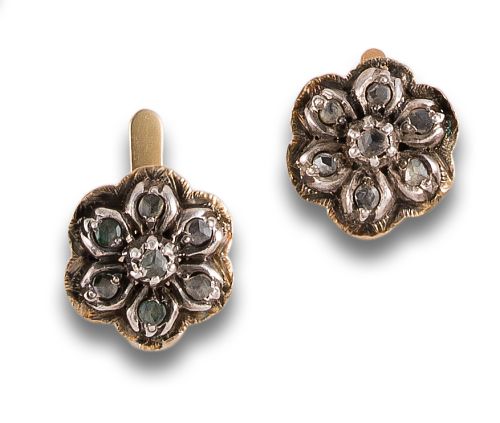 ANTIQUE DIAMOND ROSETTE EARRINGS, IN GOLD AND SILVER