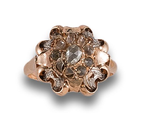 BOMBE RING WITH DIAMOND AND ZIRCONIA, IN YELLOW GOLD