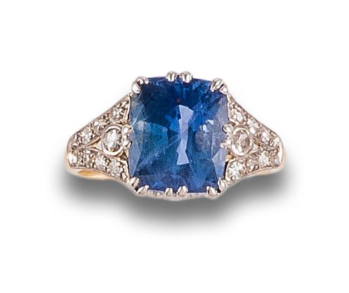 UNHEATED CEYLON SAPPHIRE RING, DIAMONDS, IN YELLOW GOLD