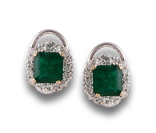 WHITE GOLD EARRINGS WITH EMERALDS AND DIAMONDS