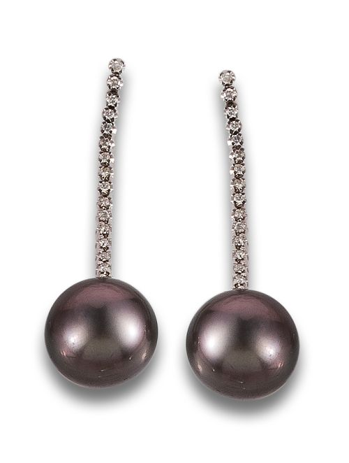 WHITE GOLD EARRINGS WITH DIAMONDS AND PEARLS