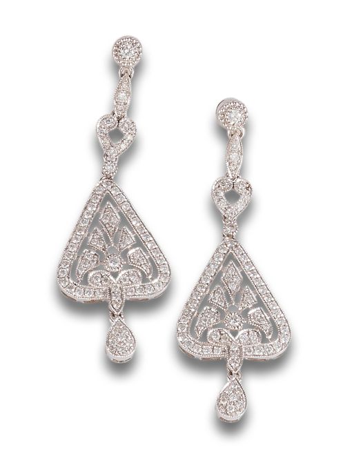 PENDIENTES LARGOS, ESTILO ART DÉCO, DE DIAMANTES, EN ORO BL