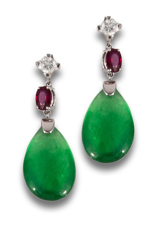 LONG DIAMONDS, RUBIES AND JADE EARRINGS IN WHITE GOLD