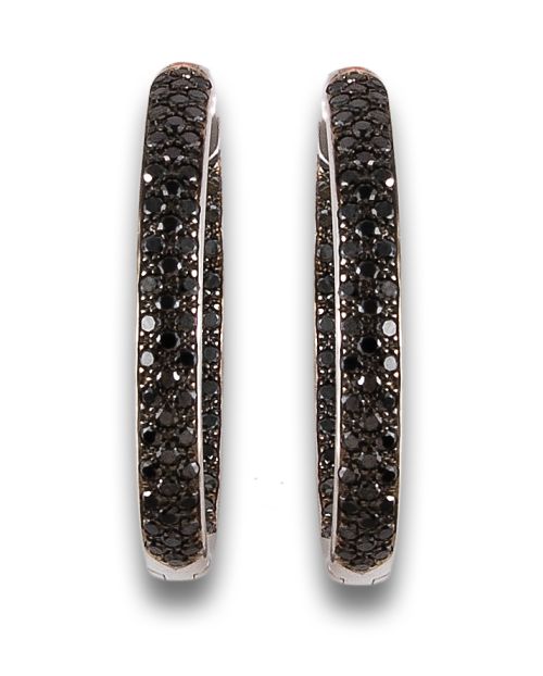 IN & OUT HOOP EARRINGS WITH BLACK DIAMOND, IN WHITE GOLD