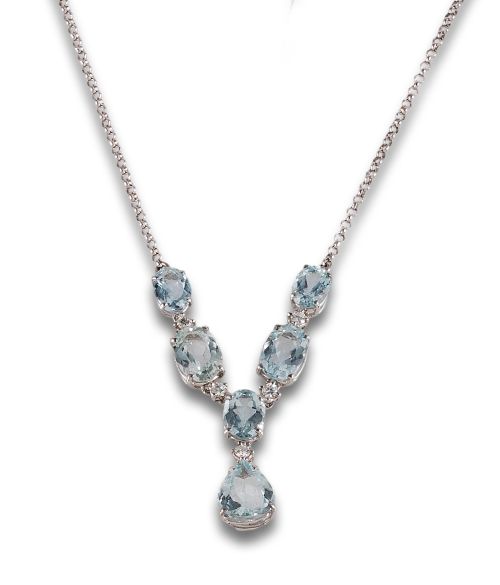 AQUAMARINE AND DIAMOND NECKLACE, IN WHITE GOLD