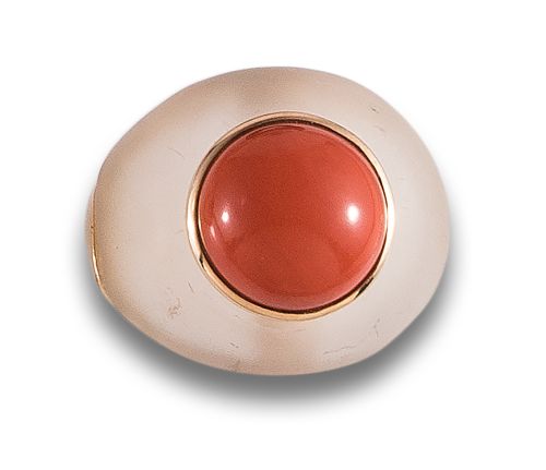 BOMBE CORAL AND ROCK CRYSTAL RING, IN YELLOW GOLD