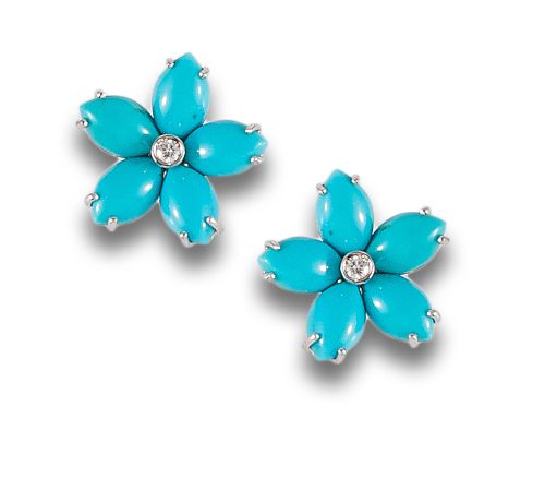 TURQUOISE FLOWER EARRINGS IN GOLD WITH DIAMONDS